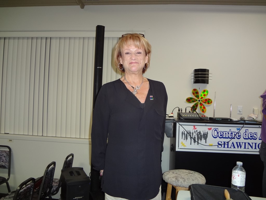 Courageuse chanteuse Colette Blais